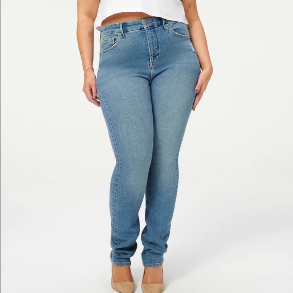 Good American Good Classic stacked 33” inseam size 24